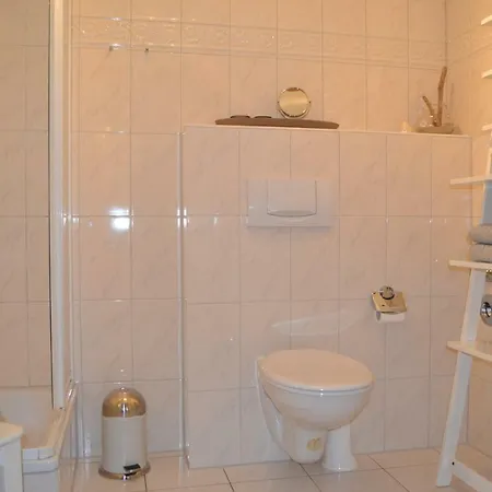 Rosenhof, To Wurth 12a Apartman *